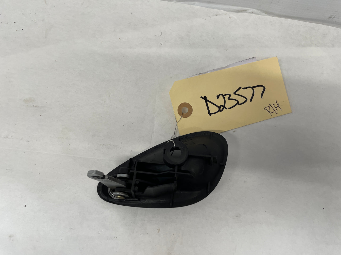 2005 Pontiac GTO RH Passenger Interior Door Handle OEM - Day's Parts Yard