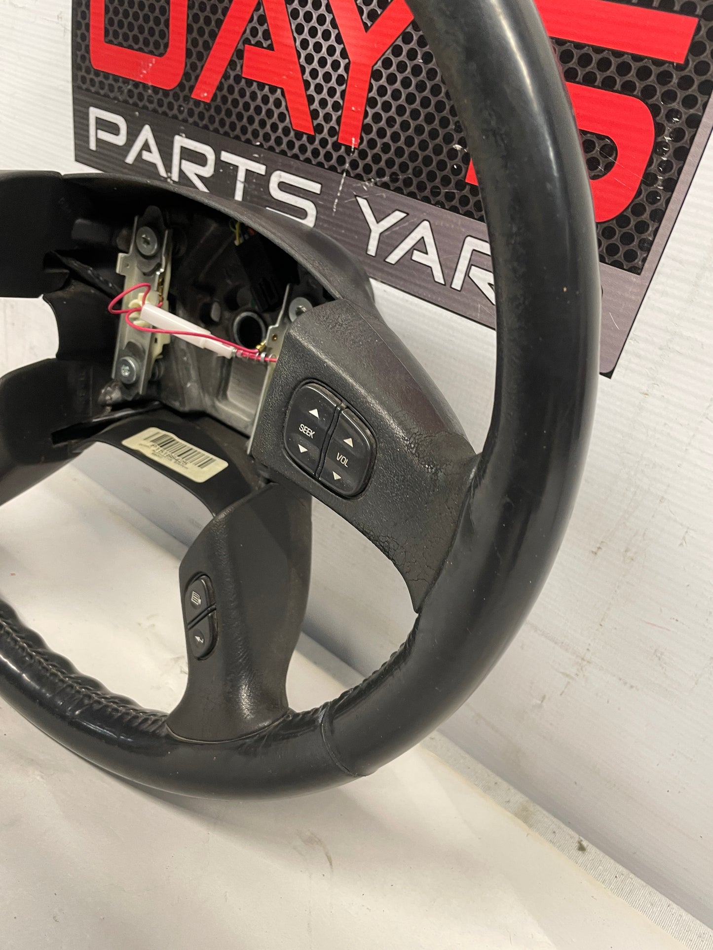 2004 Chevy Silverado 2500HD Steering Wheel w/ Buttons OEM - Day's Parts Yard
