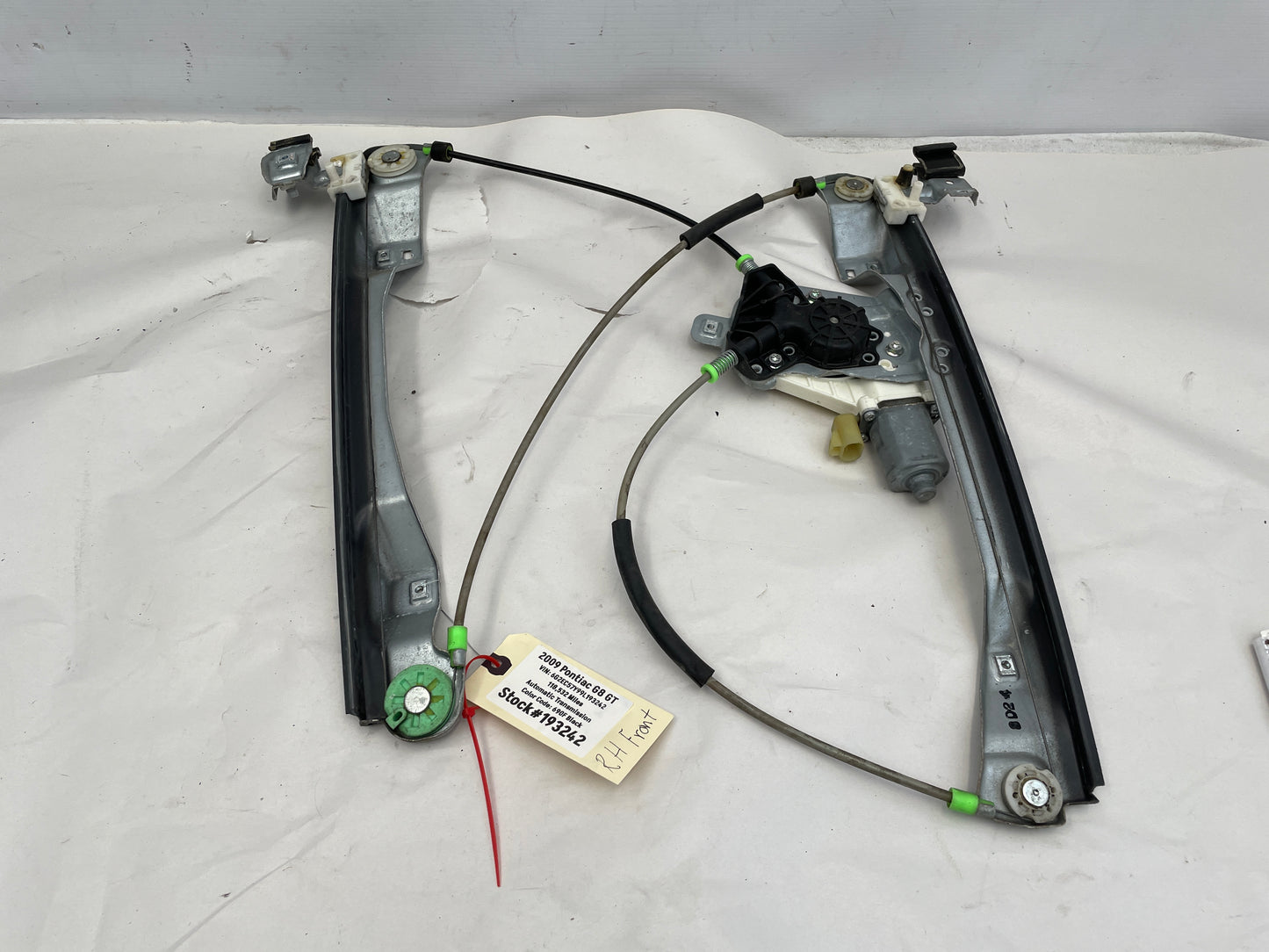 2009 Pontiac G8 GT Front RH Passenger Door Window Regulator w/ Motor OEM - Day's Parts Yard