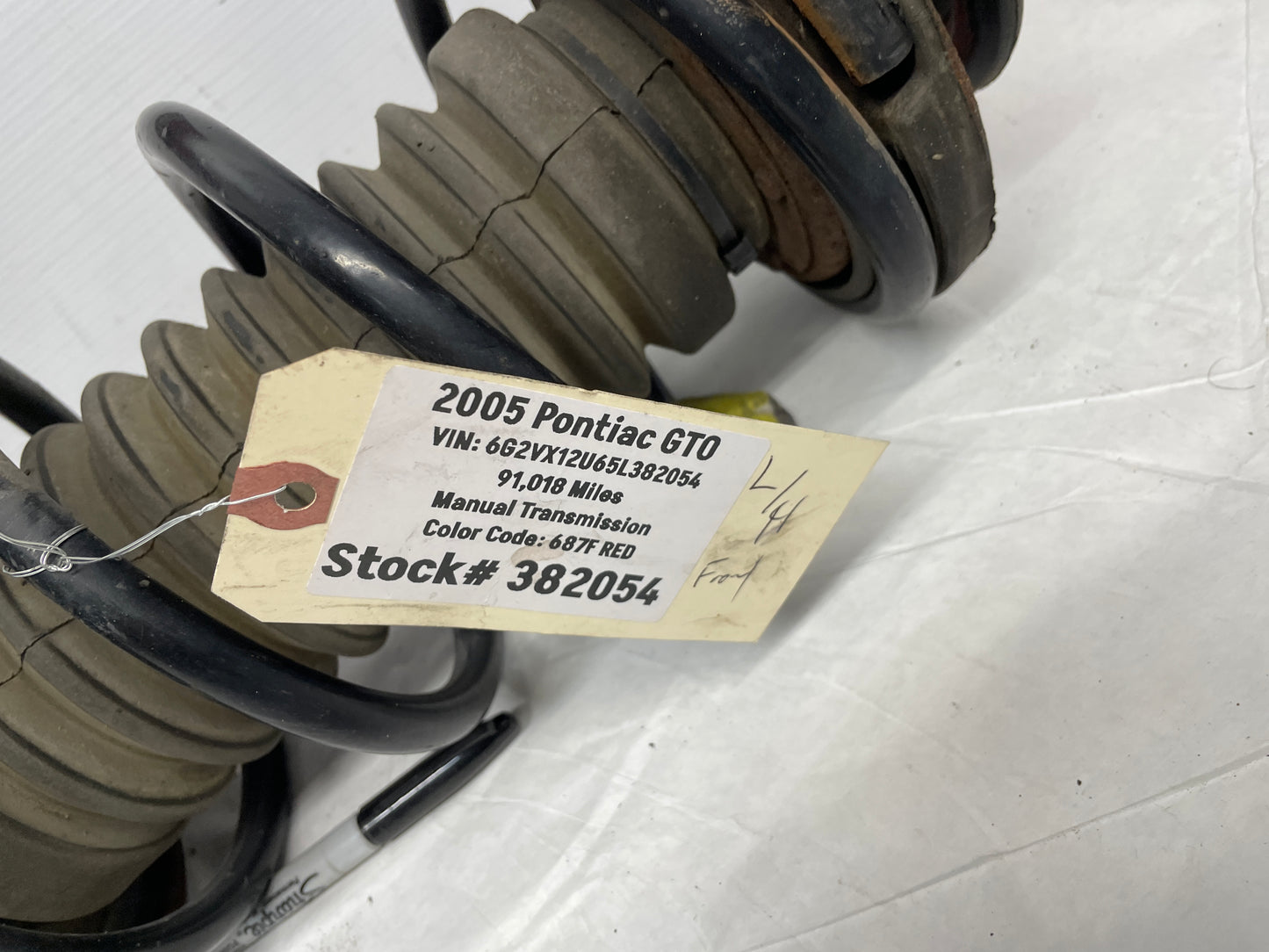 2005 Pontiac GTO LH Driver Front Strut Assembly OEM - Day's Parts Yard