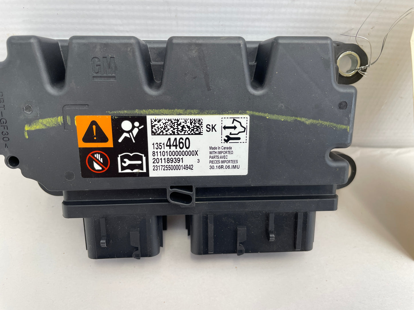 2018 Cadillac CTS-V Seat Belt Restraint Control Module OEM - Day's Parts Yard