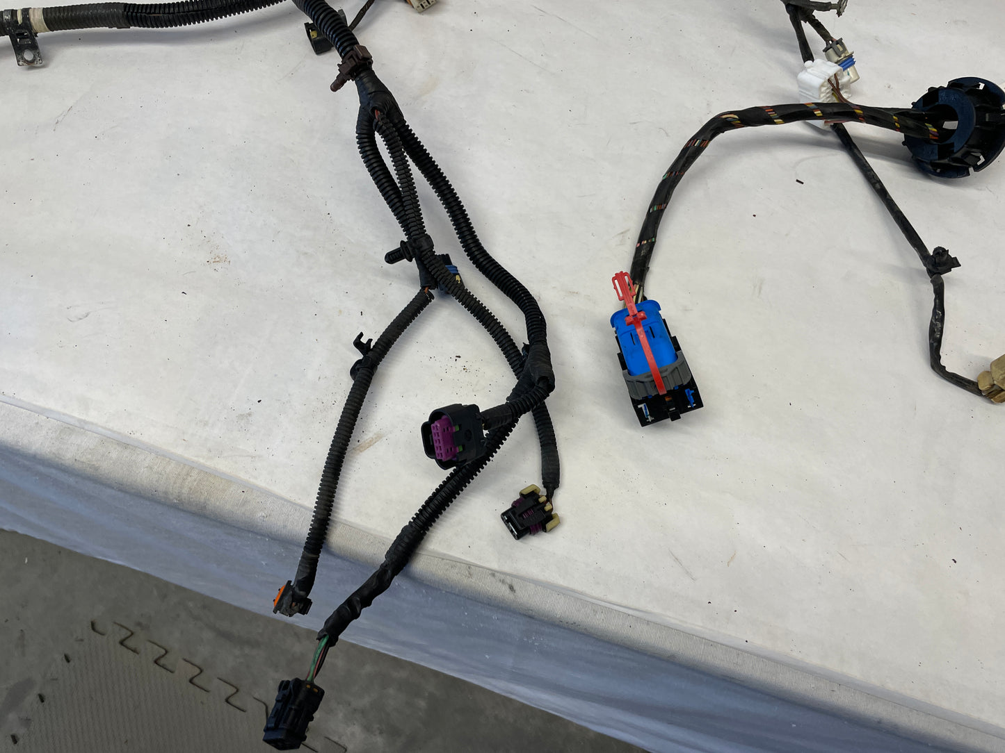 2006 Pontiac GTO Engine Motor Automatic Transmission Wire Wiring Harness OEM - Day's Parts Yard