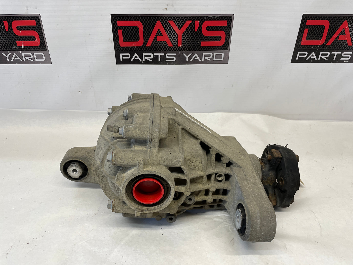 2009 Pontiac G8 Base Rear End Rearend Differential 2.92 OEM - Day's Parts Yard