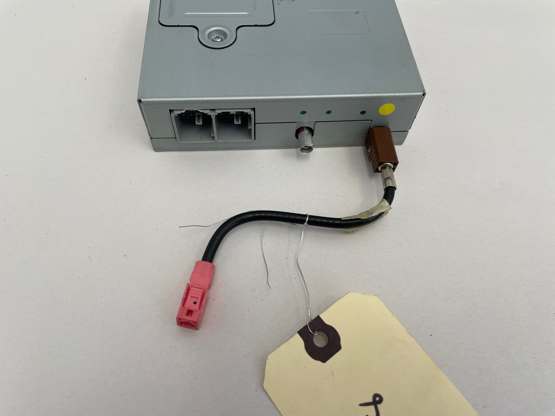 2018 Cadillac CTS-V OnStar Communication Interface Module OEM - Day's Parts Yard