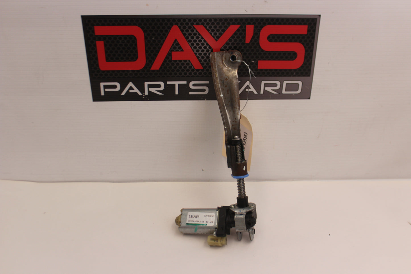 2014 Chevy SS Sedan Front LH Driver Seat Tack Adjust Control Motor OEM - Day's Parts Yard