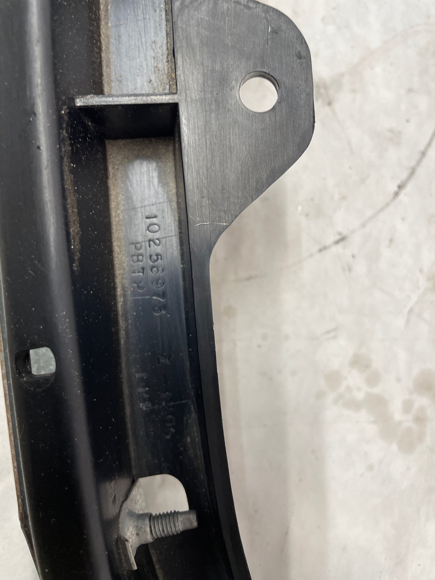 1999 Chevy C5 Corvette Front Bumper Fascia Retainer Bracket Mount Guide OEM - Day's Parts Yard