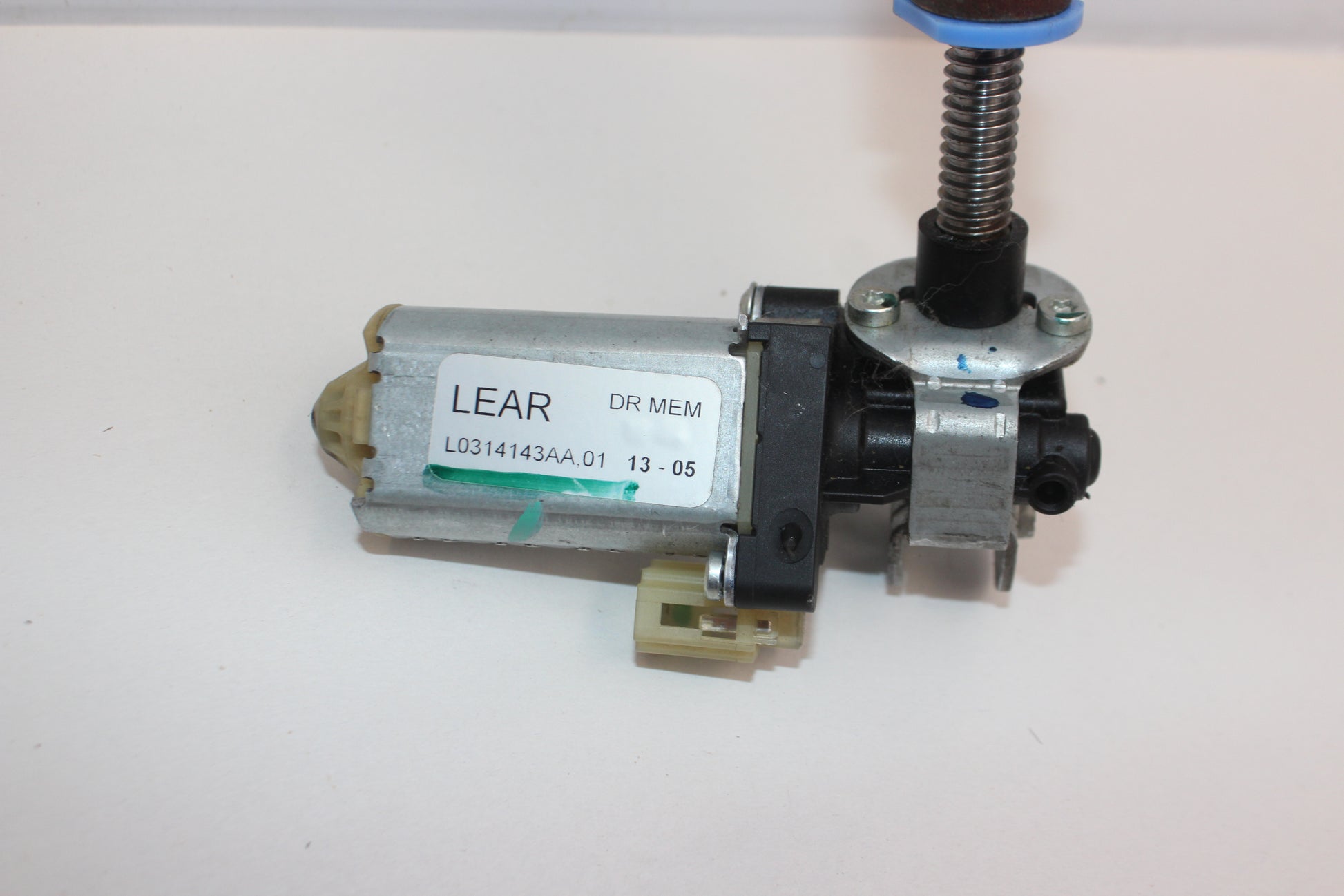 2014 Chevy SS Sedan Front LH Driver Seat Tack Adjust Control Motor OEM - Day's Parts Yard