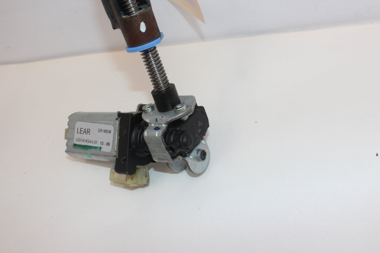 2014 Chevy SS Sedan Front LH Driver Seat Tack Adjust Control Motor OEM - Day's Parts Yard