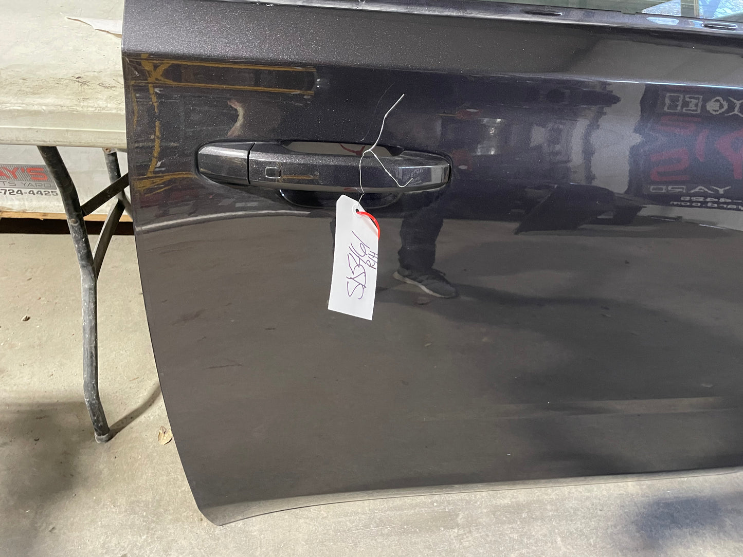 2018 Chevy Suburban LT Rear RH Passenger Exterior Door OEM - Day's Parts Yard