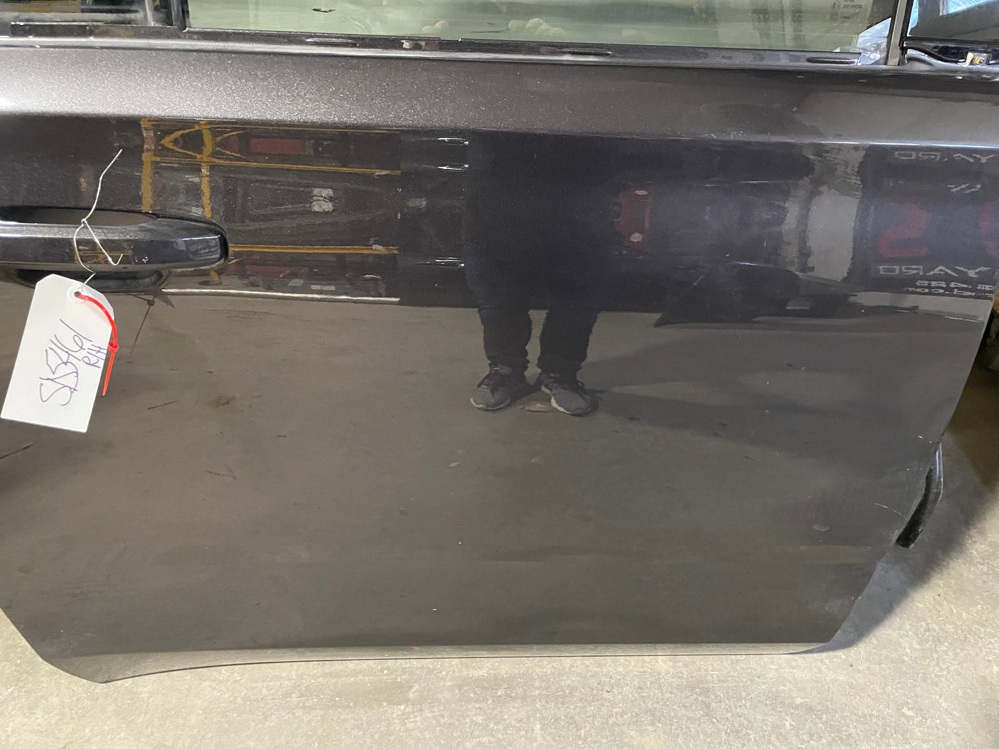 2018 Chevy Suburban LT Rear RH Passenger Exterior Door OEM - Day's Parts Yard