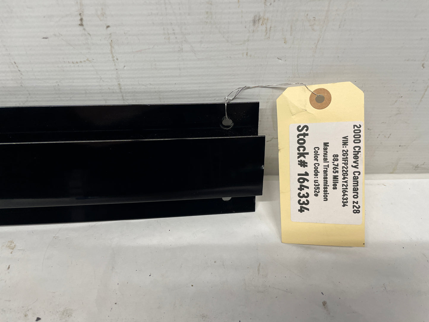 2000 Chevy Camaro Z28 T-Top Center Roof Divider Trim Molding OEM - Day's Parts Yard