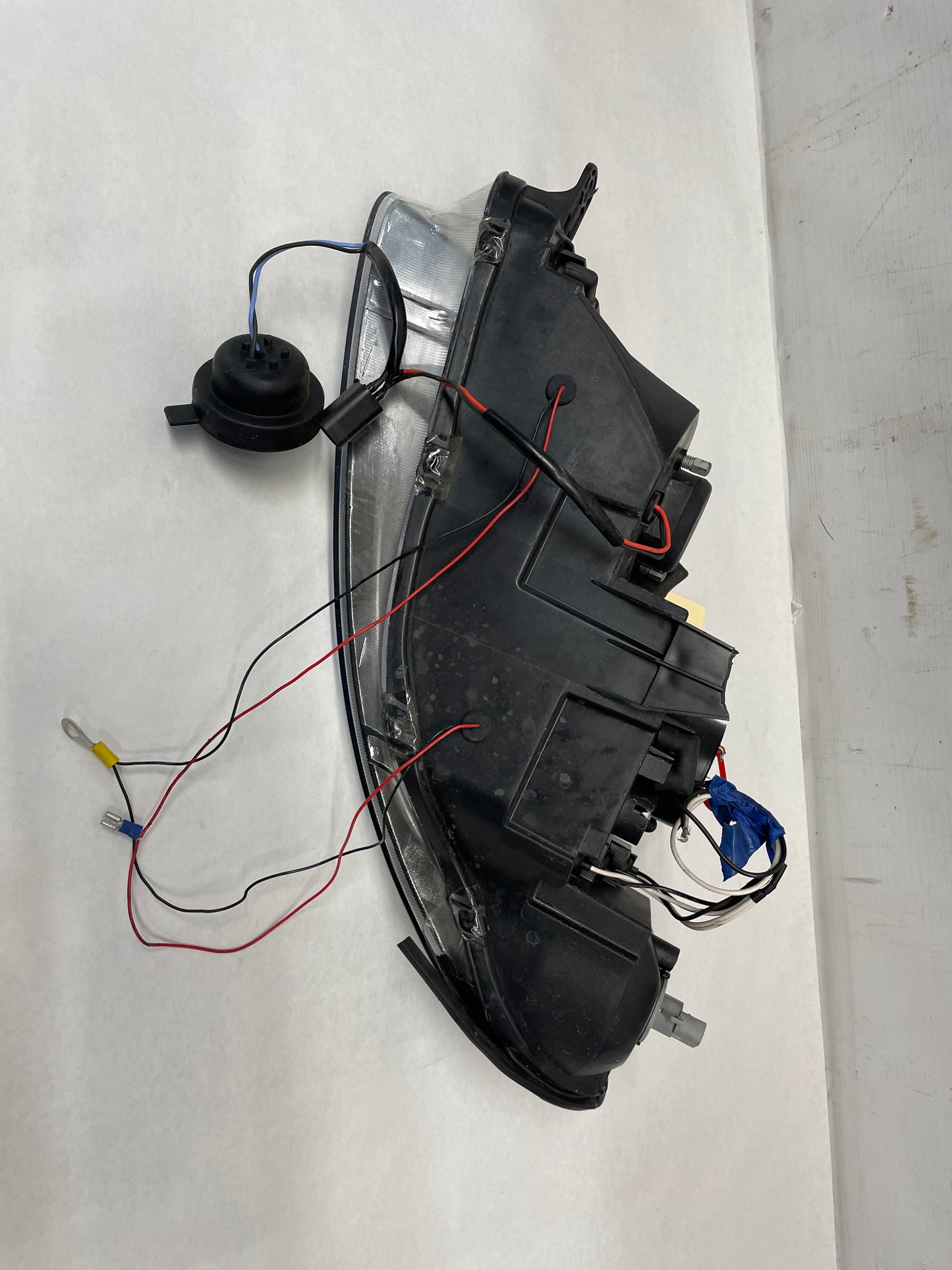 2005 Pontiac GTO RH Passenger Aftermarket Head Light Headlight Lamp OEM - Day's Parts Yard