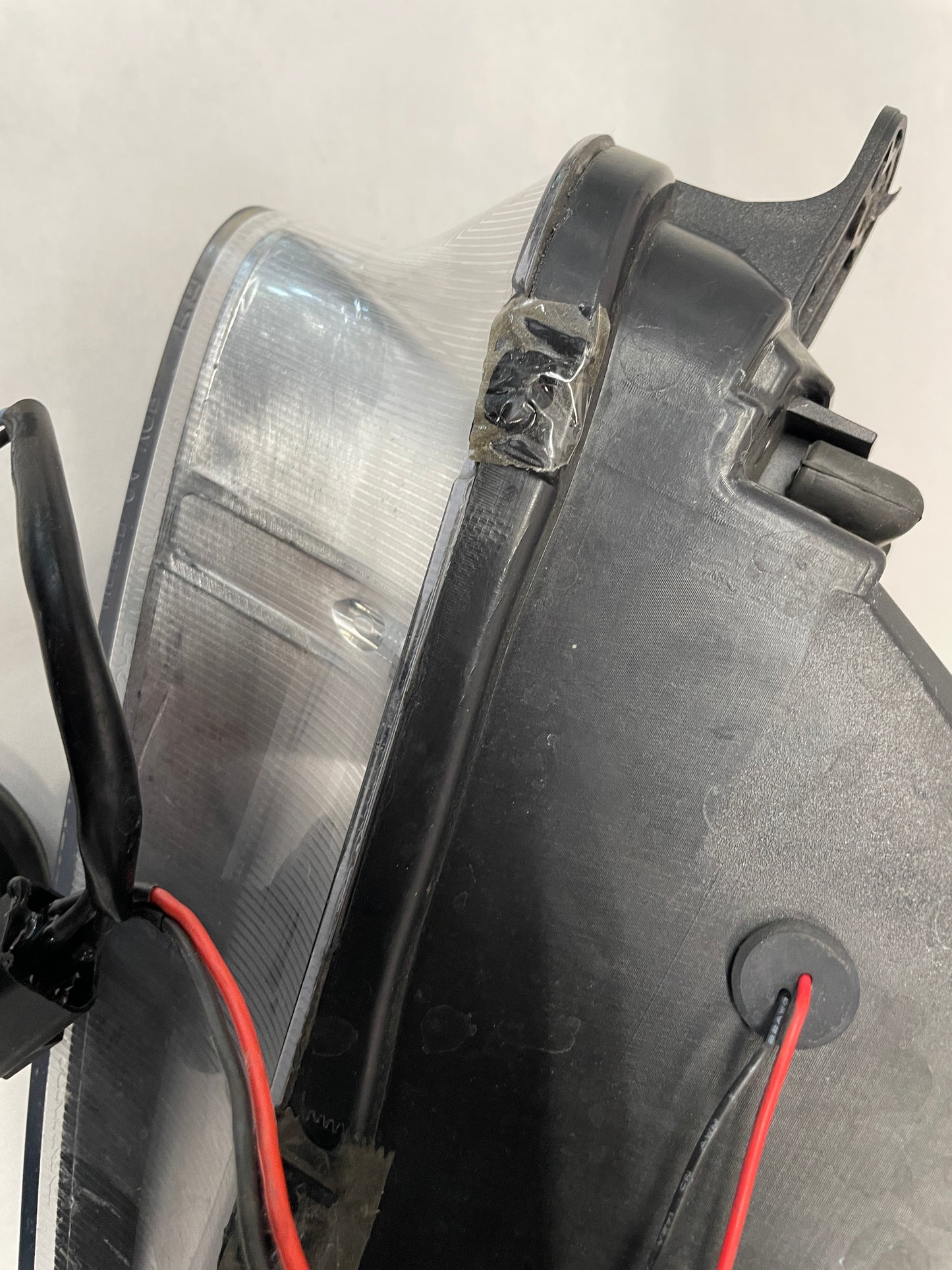 2005 Pontiac GTO RH Passenger Aftermarket Head Light Headlight Lamp OEM - Day's Parts Yard