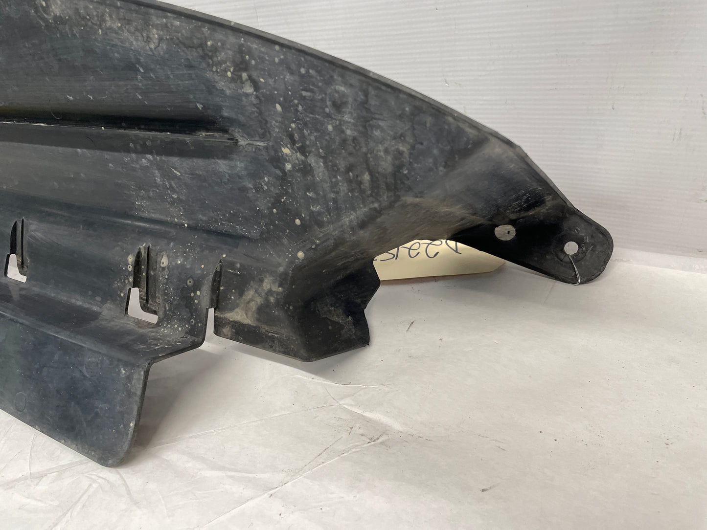 2005 Pontiac GTO Front Facial Radiator Air Inlet Lower Duct OEM - Day's Parts Yard