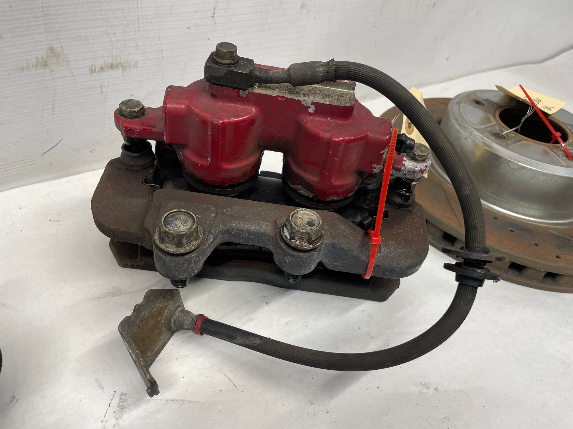 2005 Pontiac GTO PBR Brake Calipers and Rotors OEM - Day's Parts Yard