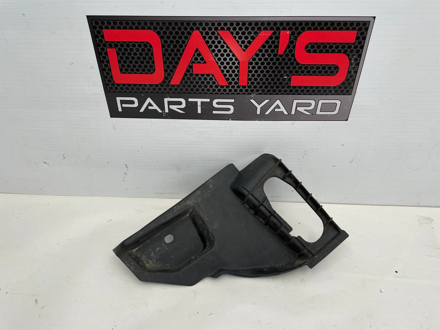 2014 Chevrolet SS Sedan LH Driver Fender Compartment Shield OEM - Day's Parts Yard