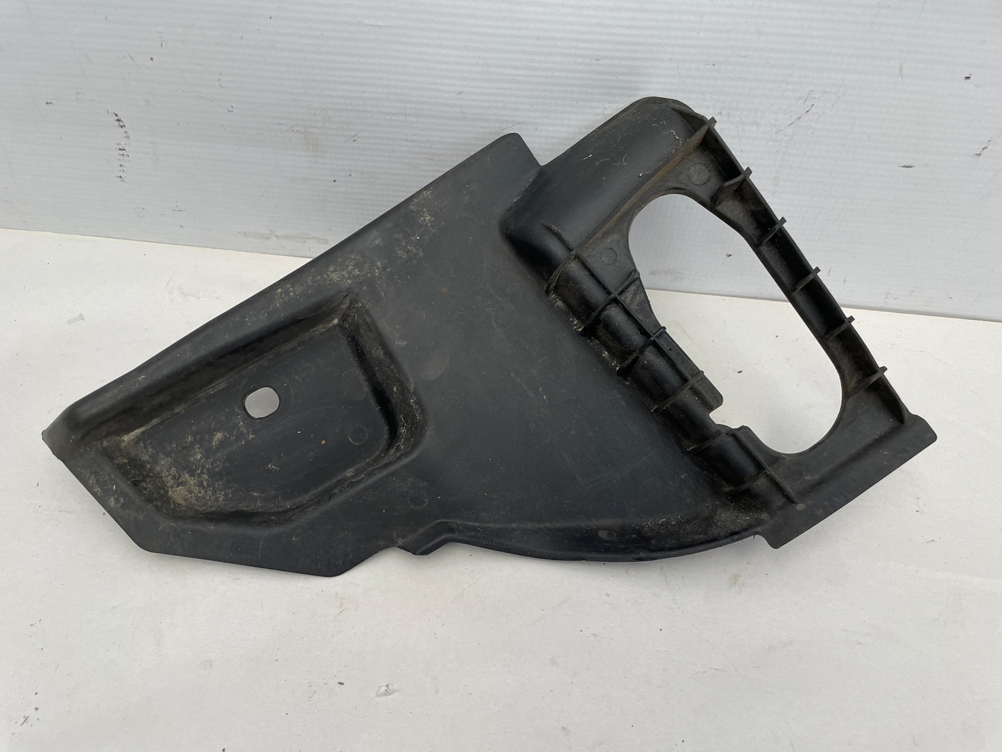2014 Chevrolet SS Sedan LH Driver Fender Compartment Shield OEM - Day's Parts Yard
