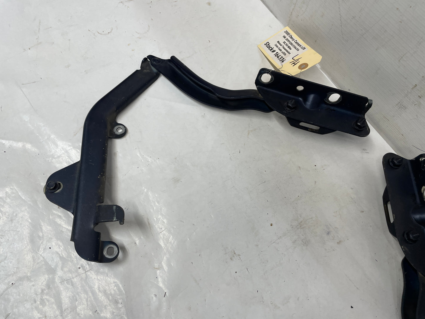 2000 Chevy Camaro Z28 RH & LH Hood Hinges Set OEM - Day's Parts Yard