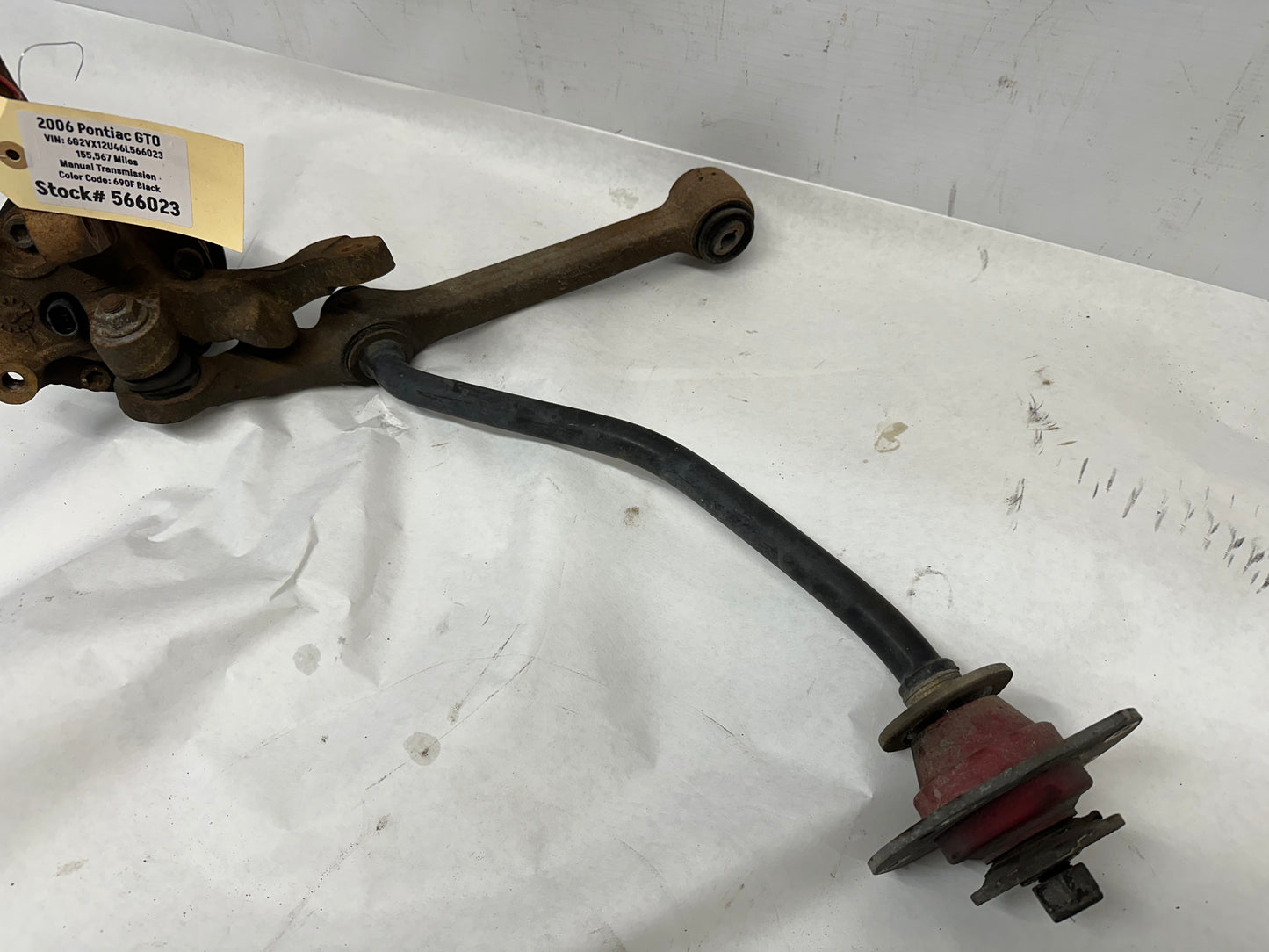 2006 Pontiac GTO RH Passenger Front Spindle Knuckle Hub Control Arm Radius Rod OEM - Day's Parts Yard