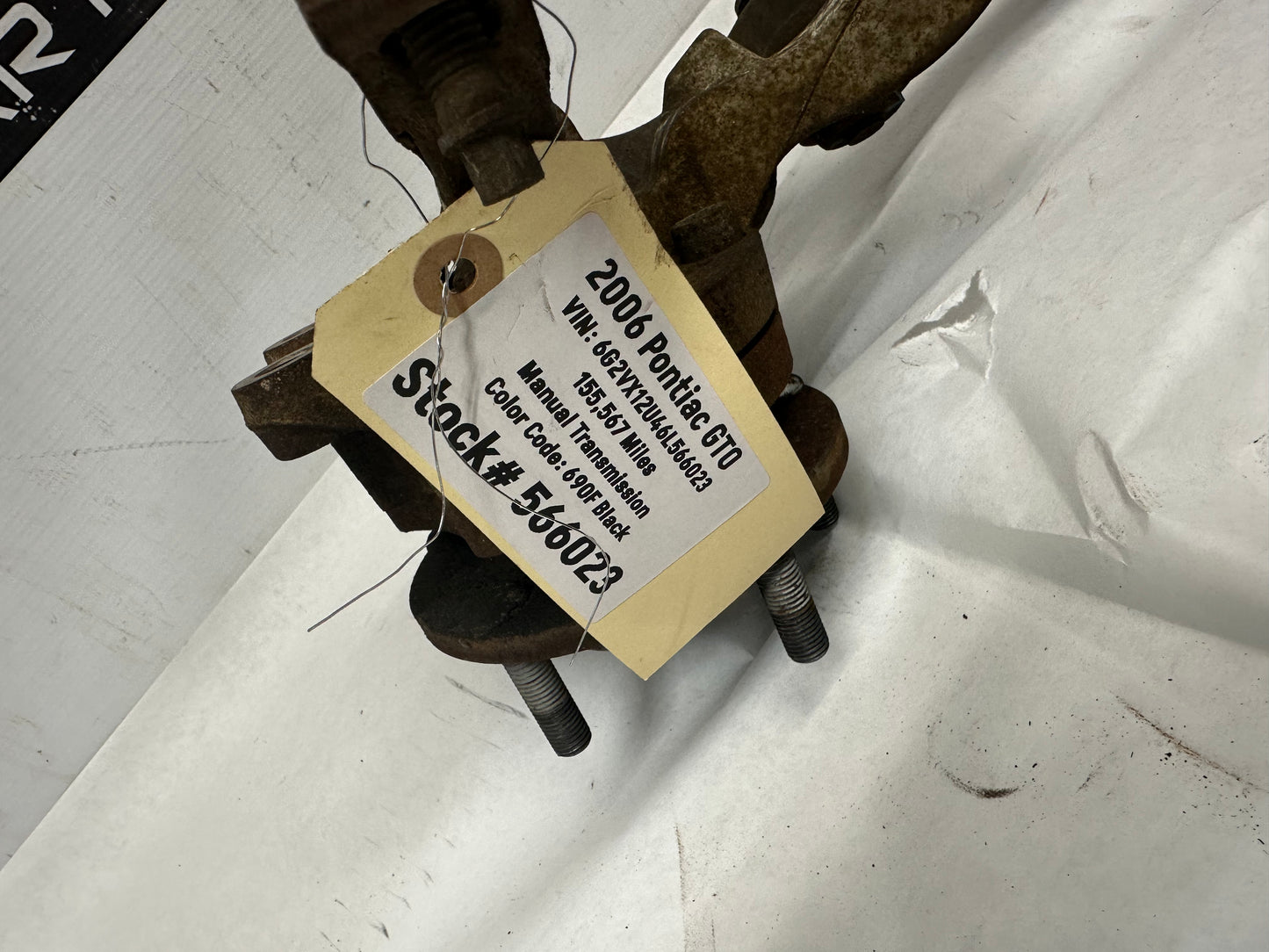 2006 Pontiac GTO LH Driver Front Spindle Knuckle Hub Control Arm Radius Rod OEM - Day's Parts Yard