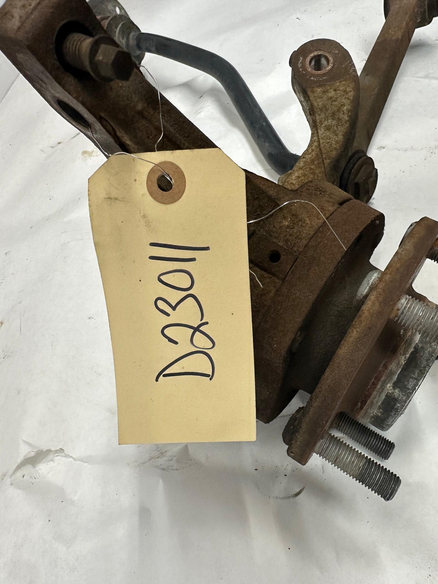 2006 Pontiac GTO LH Driver Front Spindle Knuckle Hub Control Arm Radius Rod OEM - Day's Parts Yard