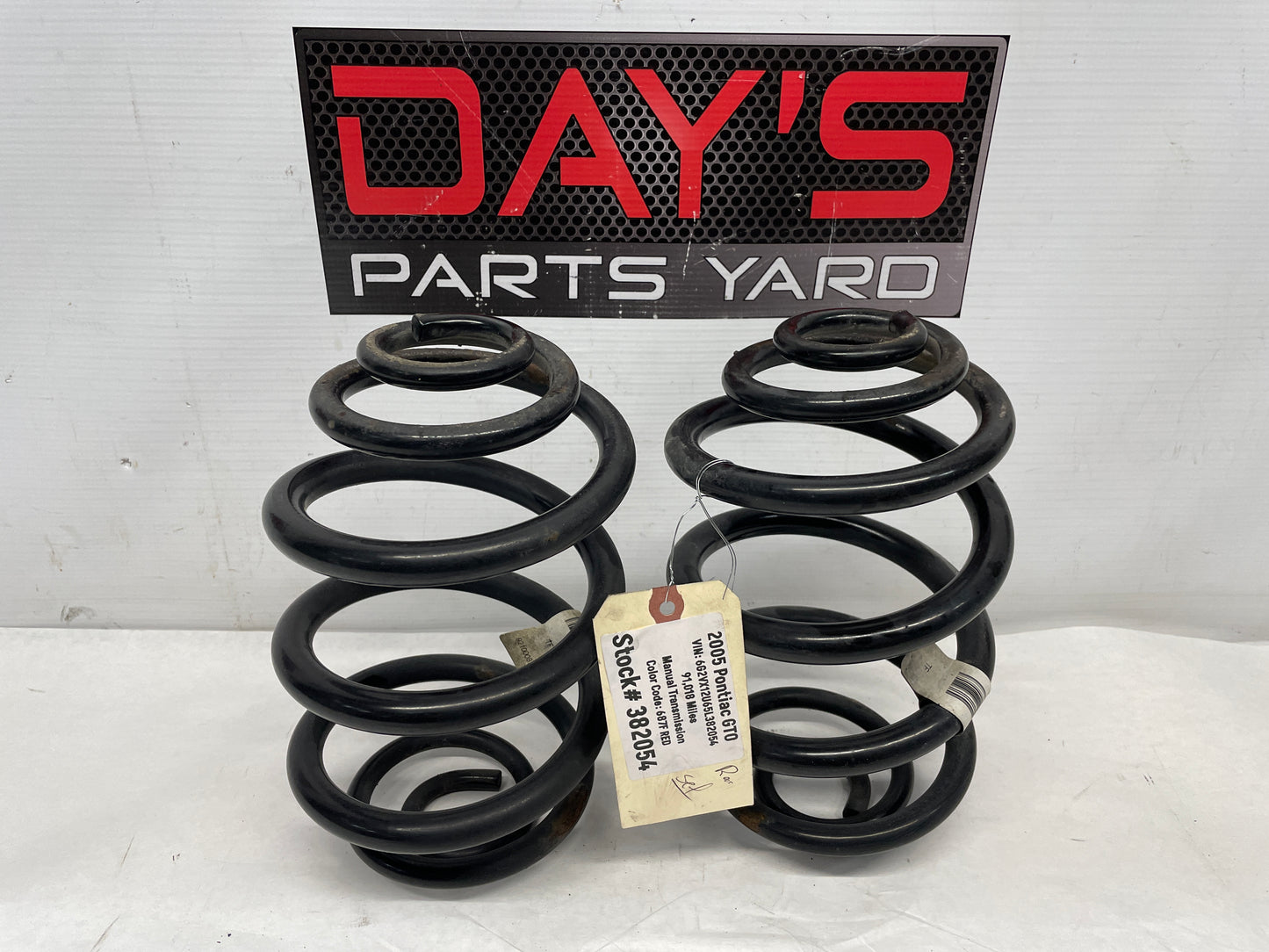 2005 Pontiac GTO Rear Coil Springs RH & LH OEM - Day's Parts Yard