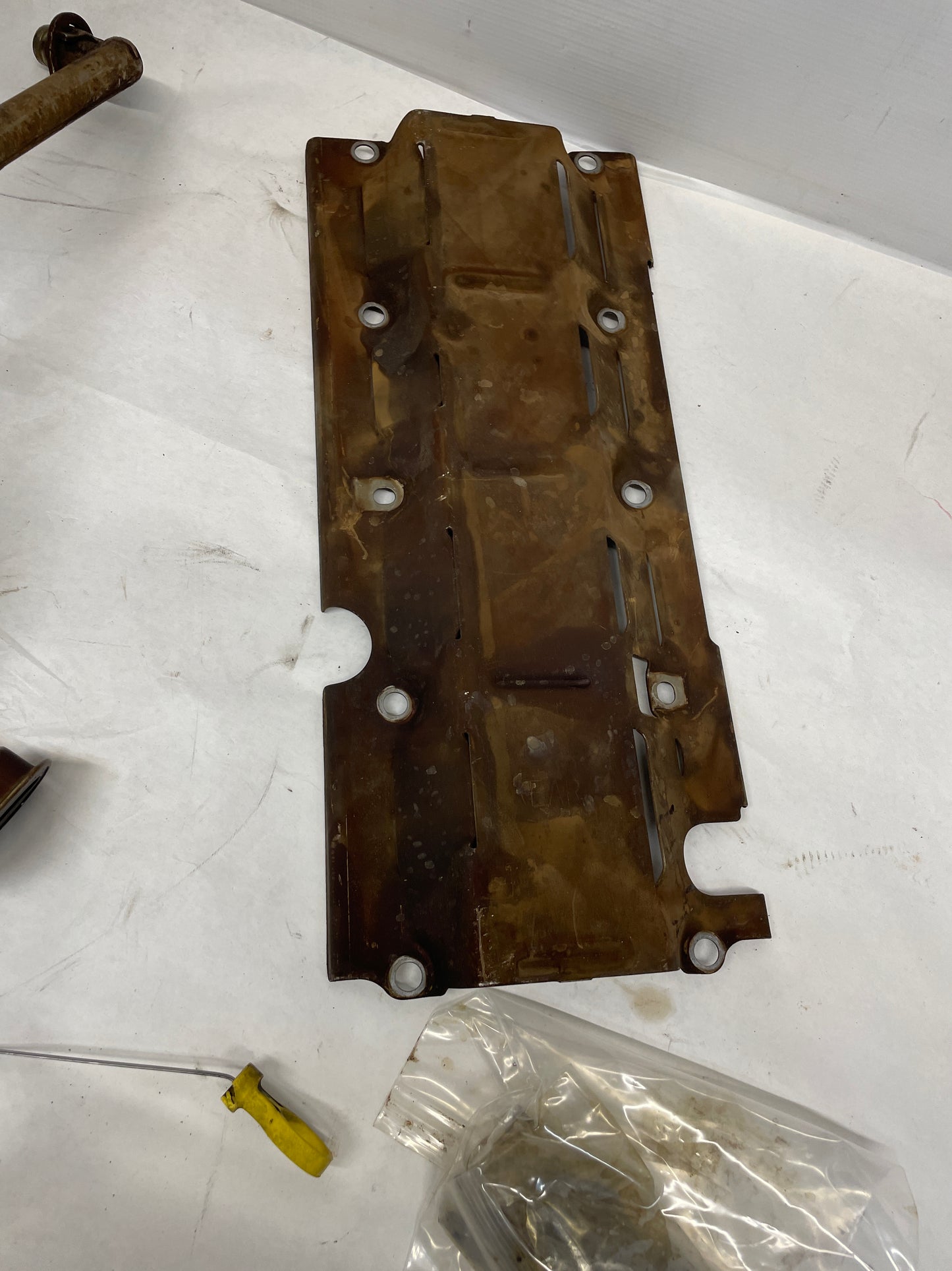 2005 Chevy Silverado K1500 Complete Oil Pan Assembly Kit OEM - Day's Parts Yard
