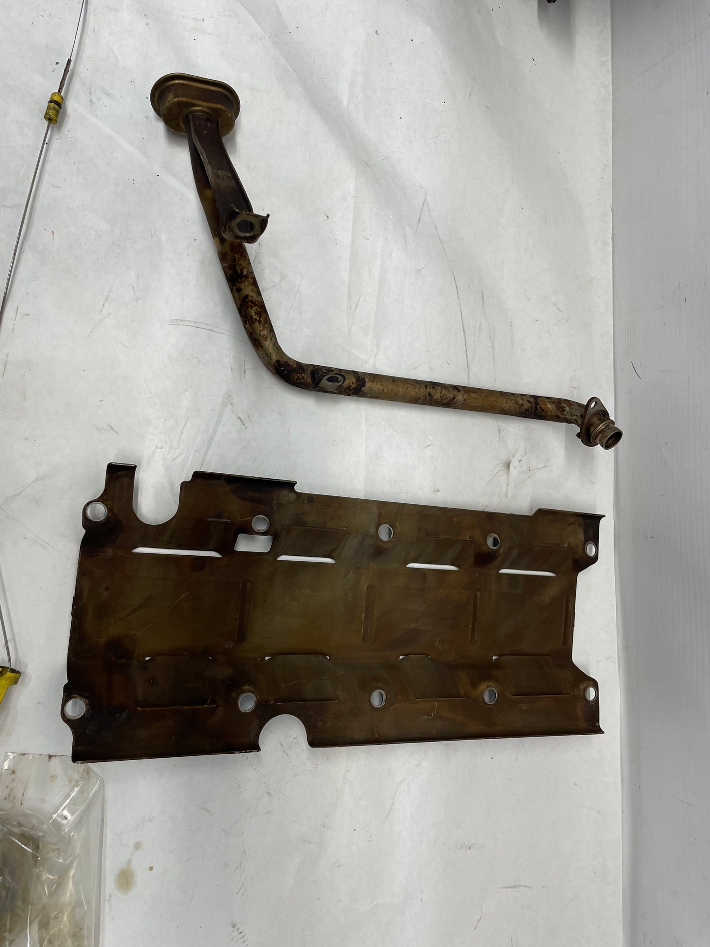 2005 Chevy Silverado K1500 Complete Oil Pan Assembly Kit OEM - Day's Parts Yard