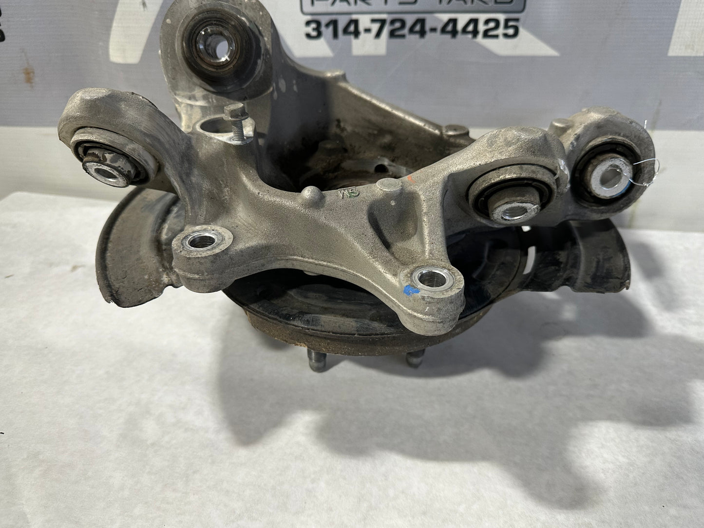 2017 Cadillac ATS-V Coupe Rear LH Driver Spindle Knuckle Hub OEM - Day's Parts Yard