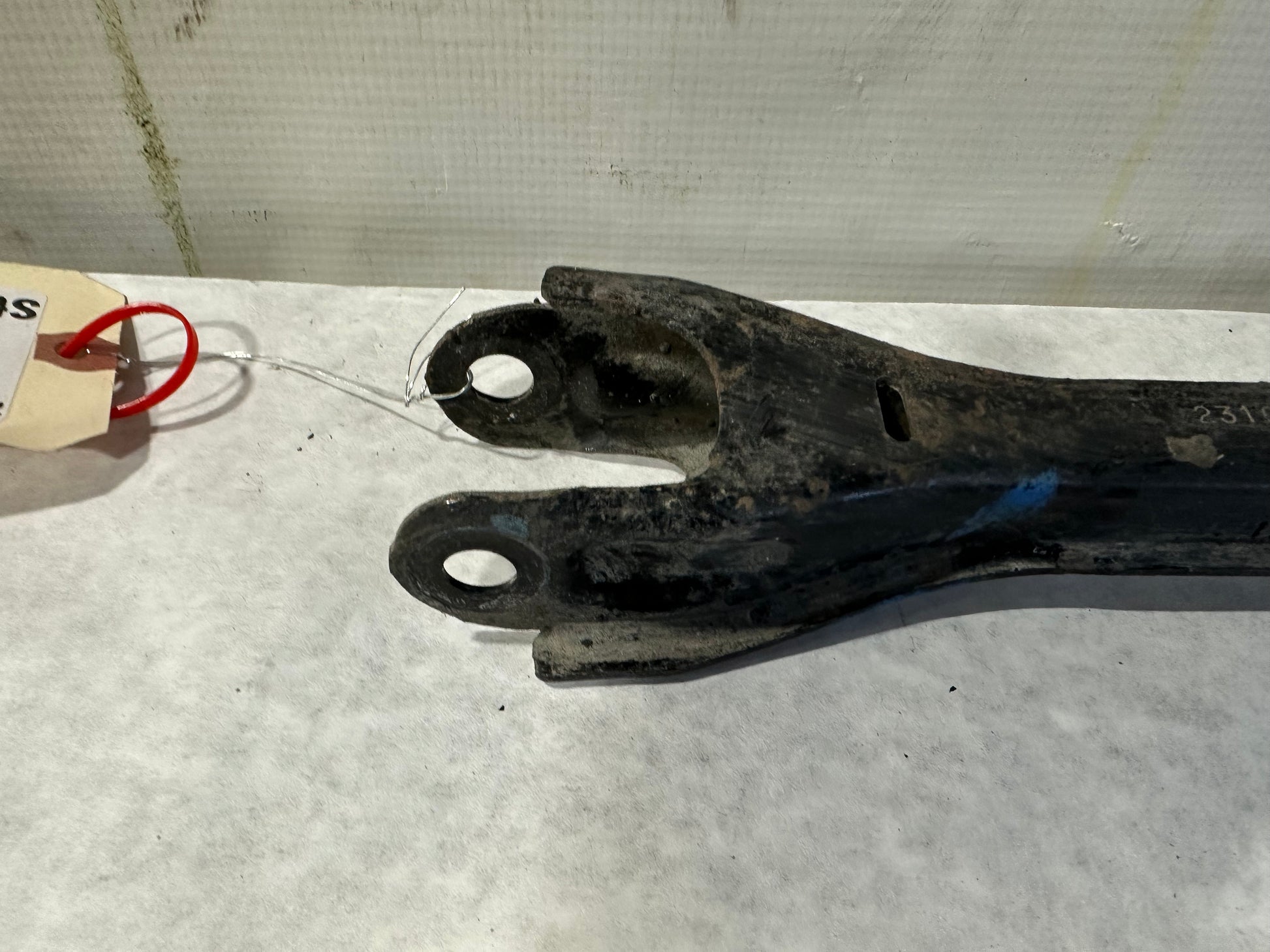 2017 Cadillac ATS-V Coupe Rear RH Passenger Side Upper Control Arm OEM - Day's Parts Yard