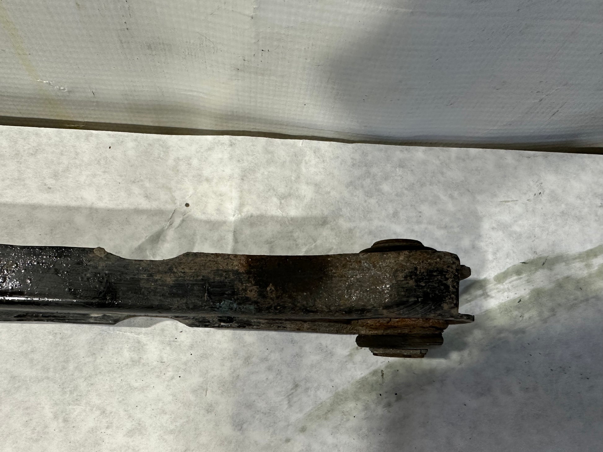 2017 Cadillac ATS-V Coupe Rear RH Passenger Side Upper Control Arm OEM - Day's Parts Yard