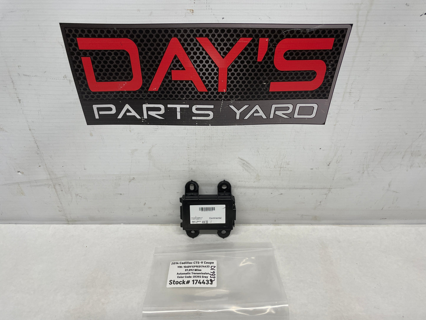 2014 Cadillac CTS-V Antenna Module OEM - Day's Parts Yard