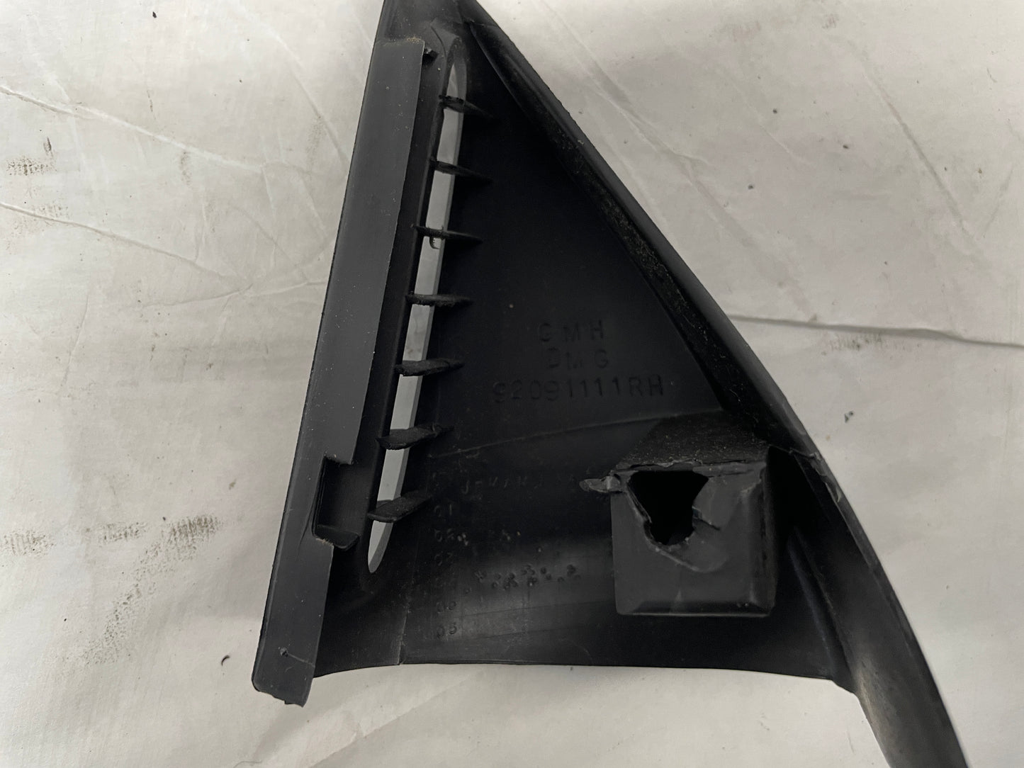 2005 Pontiac GTO RH Passenger Triangle Defrost Trim Door Vent Cover OEM - Day's Parts Yard