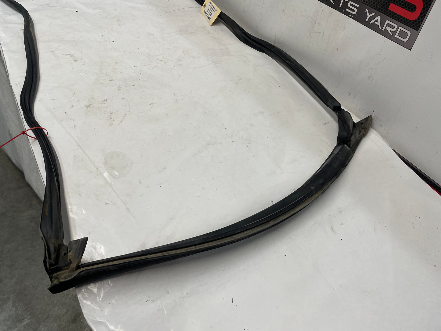 2000 Chevy Camaro Z28 RH Passenger Body T-Top Weather Strip Seal OEM - Day's Parts Yard