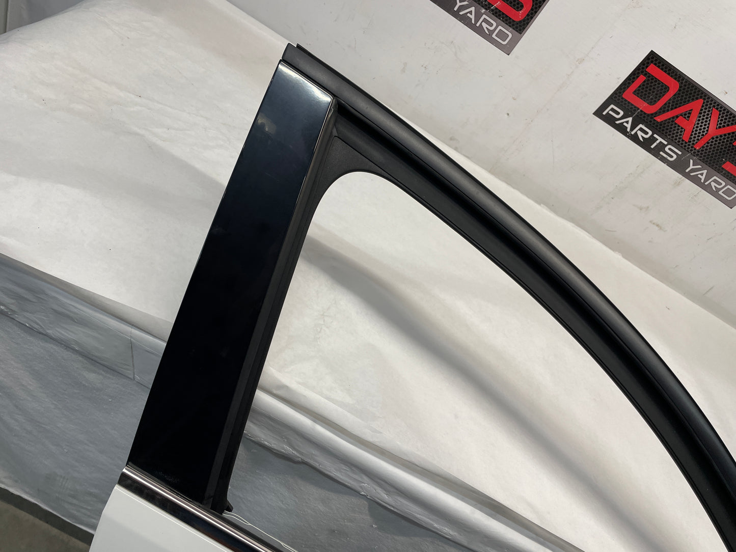 2014 Chevy SS Sedan RH Passenger Front Exterior Door OEM - Day's Parts Yard