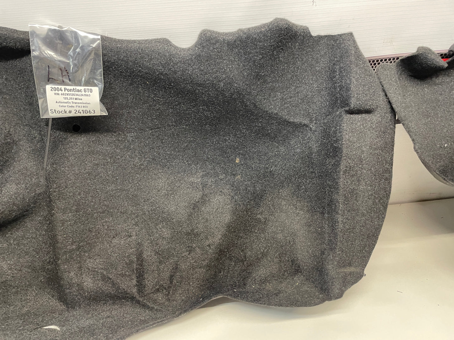 2004 Pontiac GTO RH and LH Quarter Trunk Trim Side Carpet Liners OEM - Day's Parts Yard
