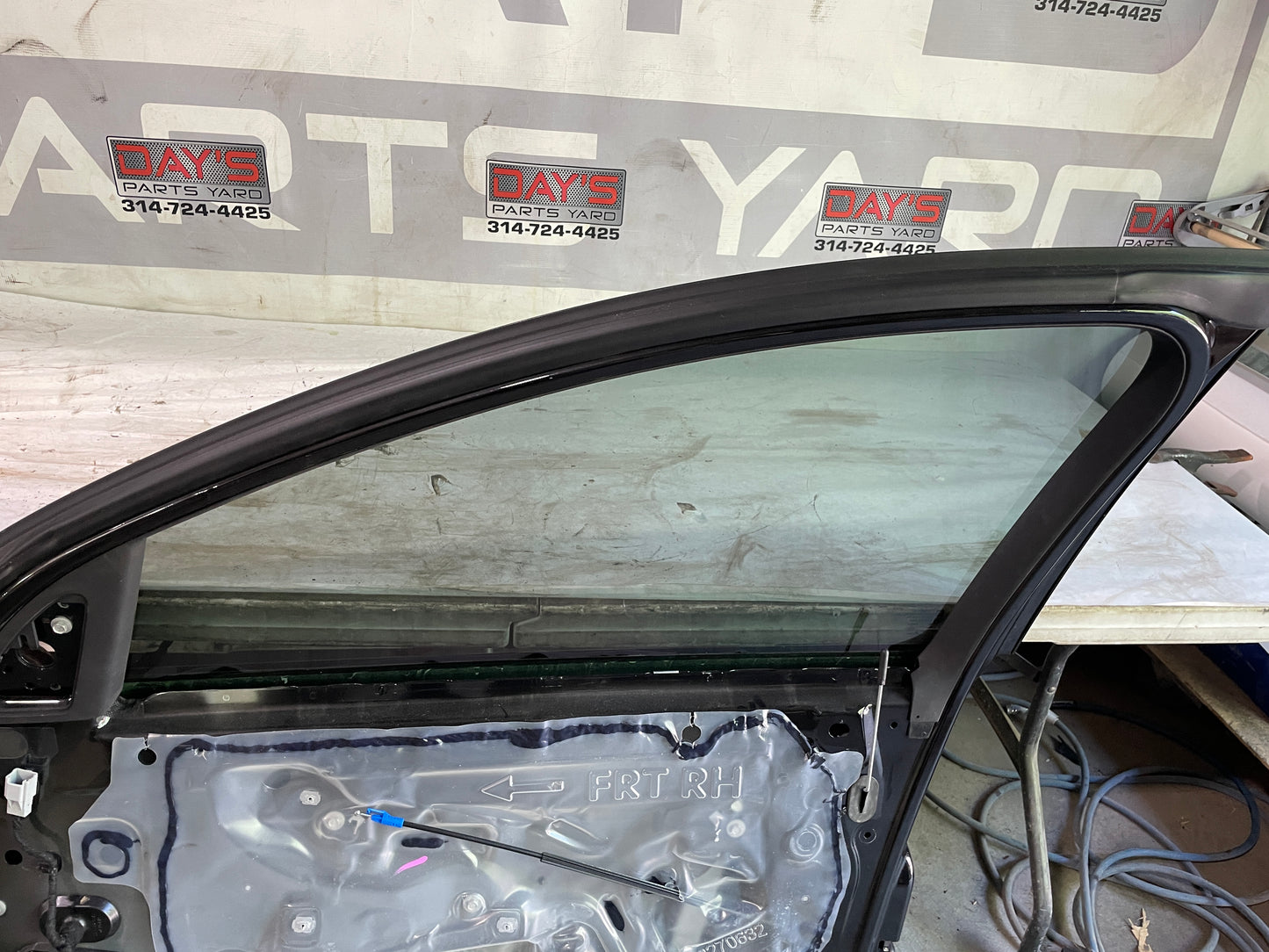 2014 Chevy SS Sedan Front RH Passenger Exterior Door OEM - Day's Parts Yard