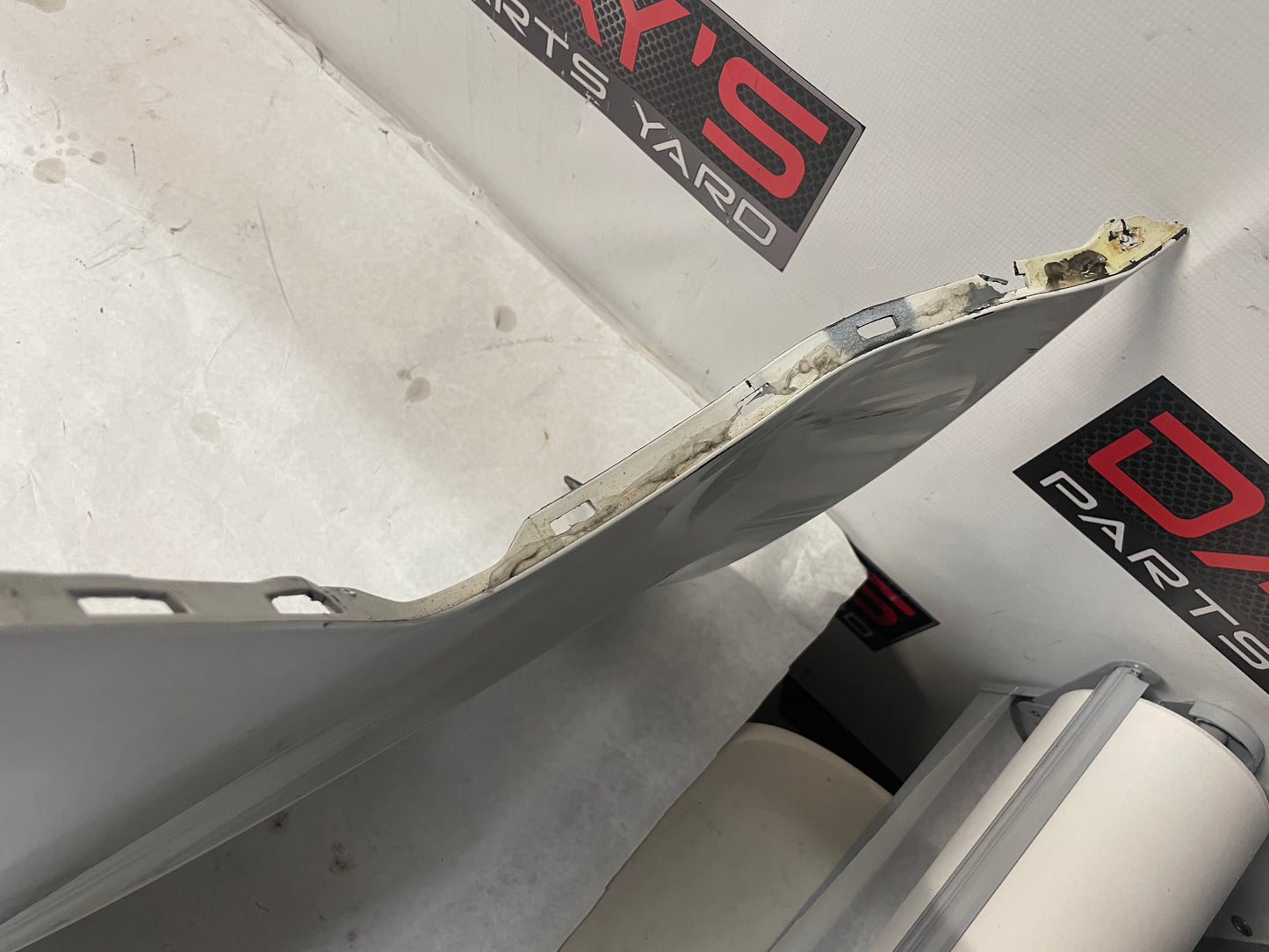 2008 Pontiac G8 Base Rear Bumper Cover Fascia White OEM - Day's Parts Yard