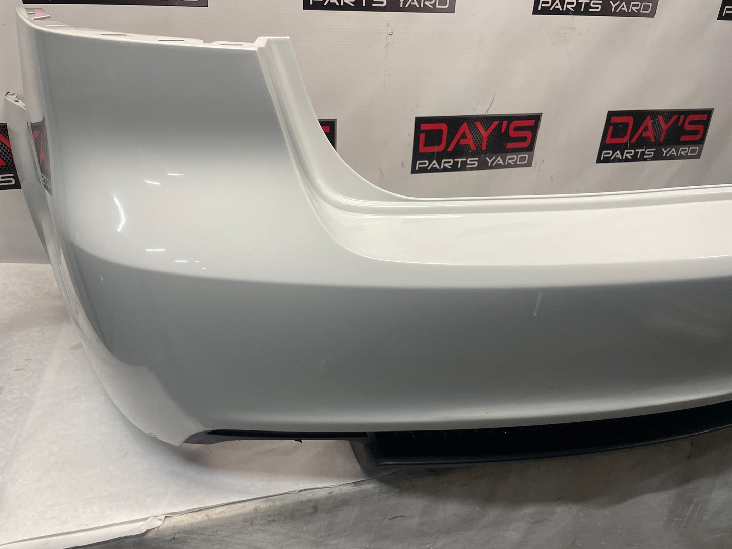 2008 Pontiac G8 Base Rear Bumper Cover Fascia White OEM - Day's Parts Yard