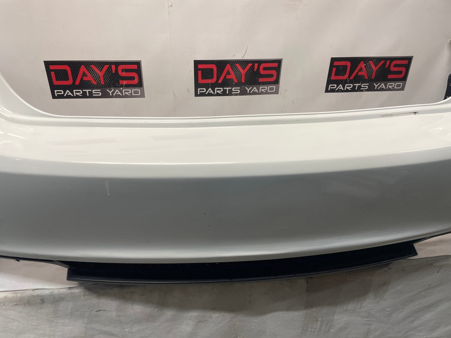 2008 Pontiac G8 Base Rear Bumper Cover Fascia White OEM - Day's Parts Yard