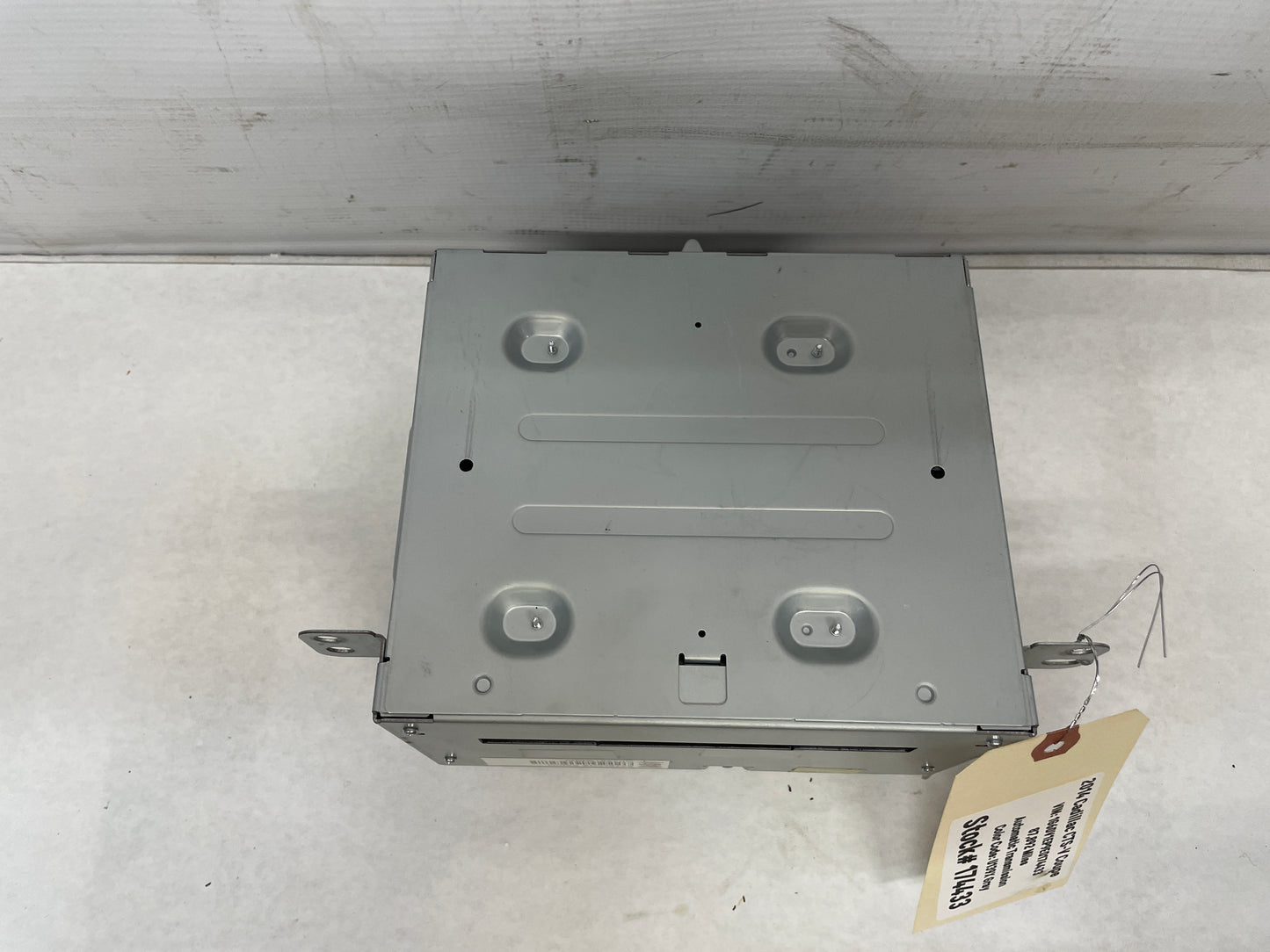 2014 Cadillac CTS-V Coupe Radio CD Player Navigation Receiver Box OEM - Day's Parts Yard