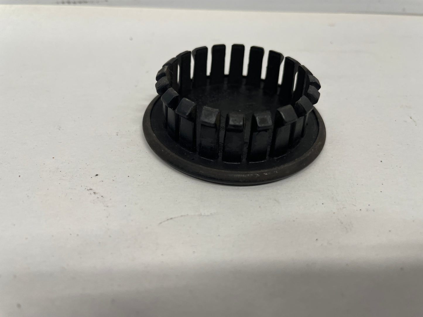 2014 Chevy Camaro SS 1LE Wheel Center Cap OEM - Day's Parts Yard