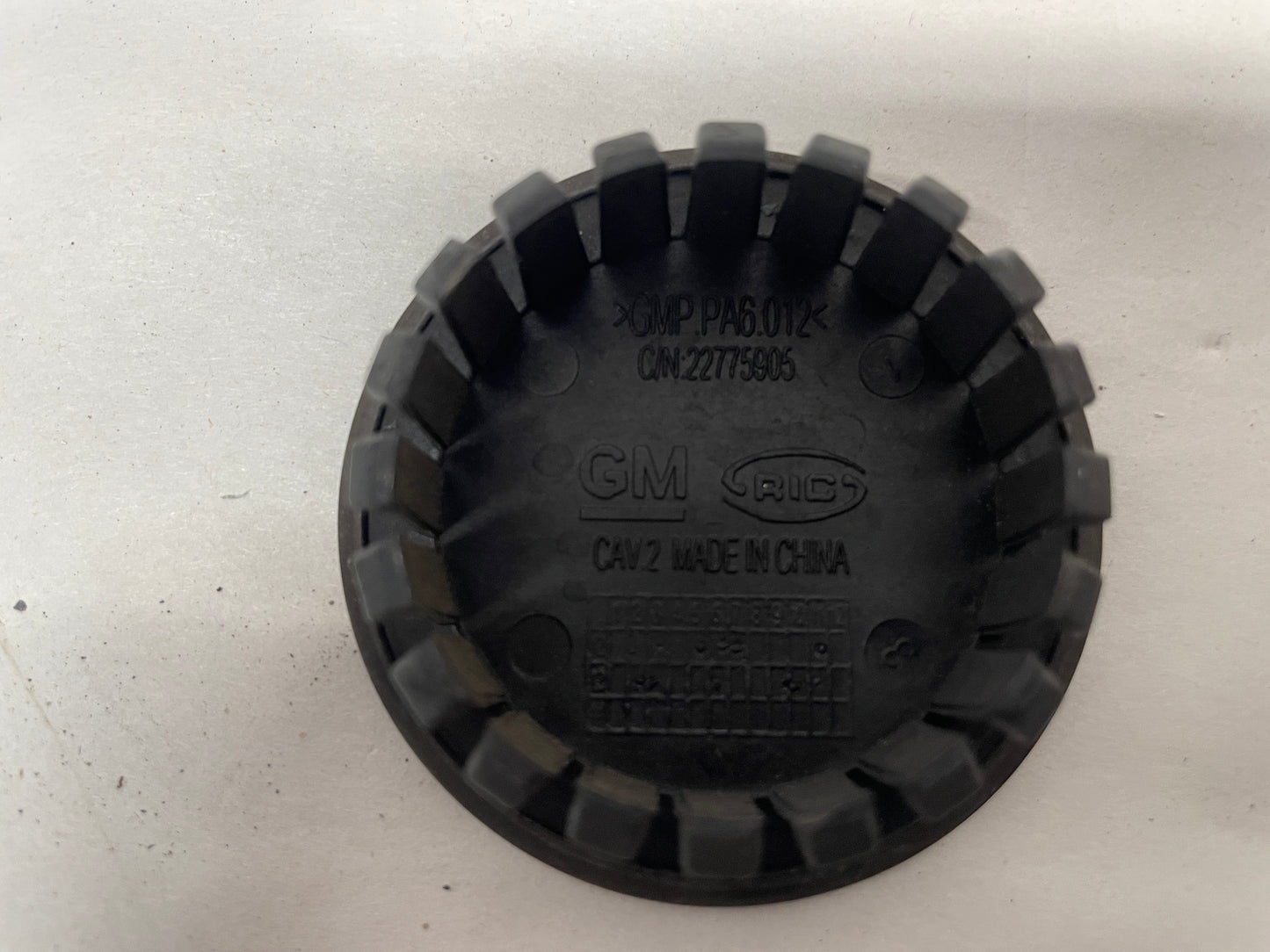 2014 Chevy Camaro SS 1LE Wheel Center Cap OEM - Day's Parts Yard