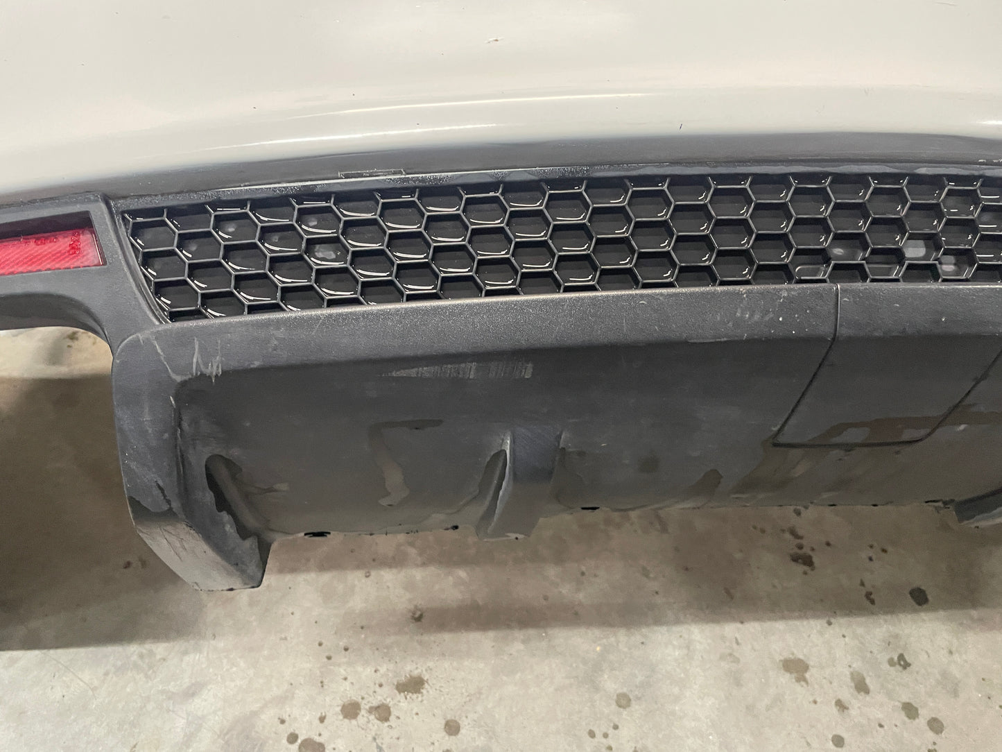 2008 Pontiac G8 Base Rear Bumper Cover Fascia White OEM - Day's Parts Yard