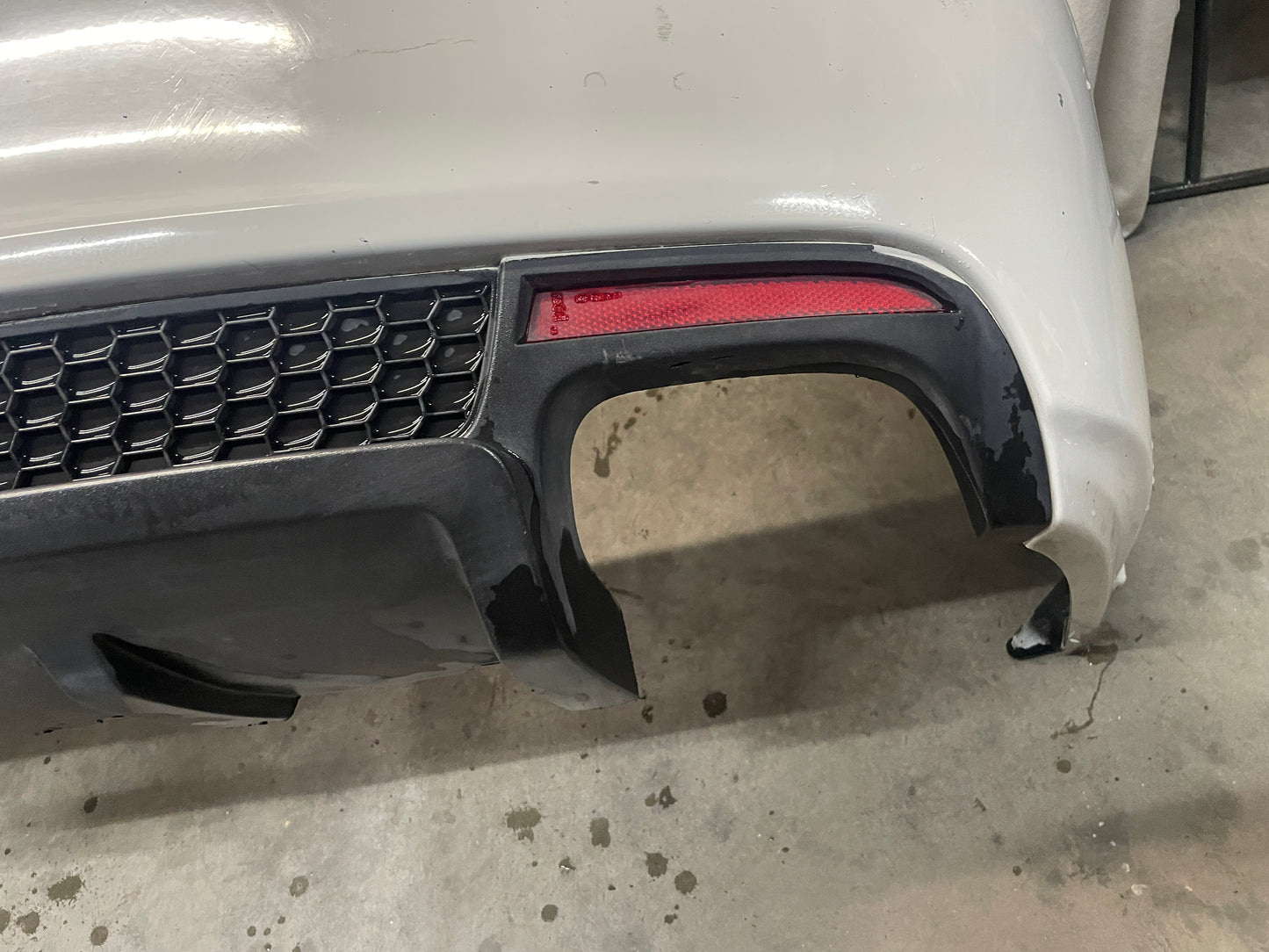 2008 Pontiac G8 Base Rear Bumper Cover Fascia White OEM - Day's Parts Yard