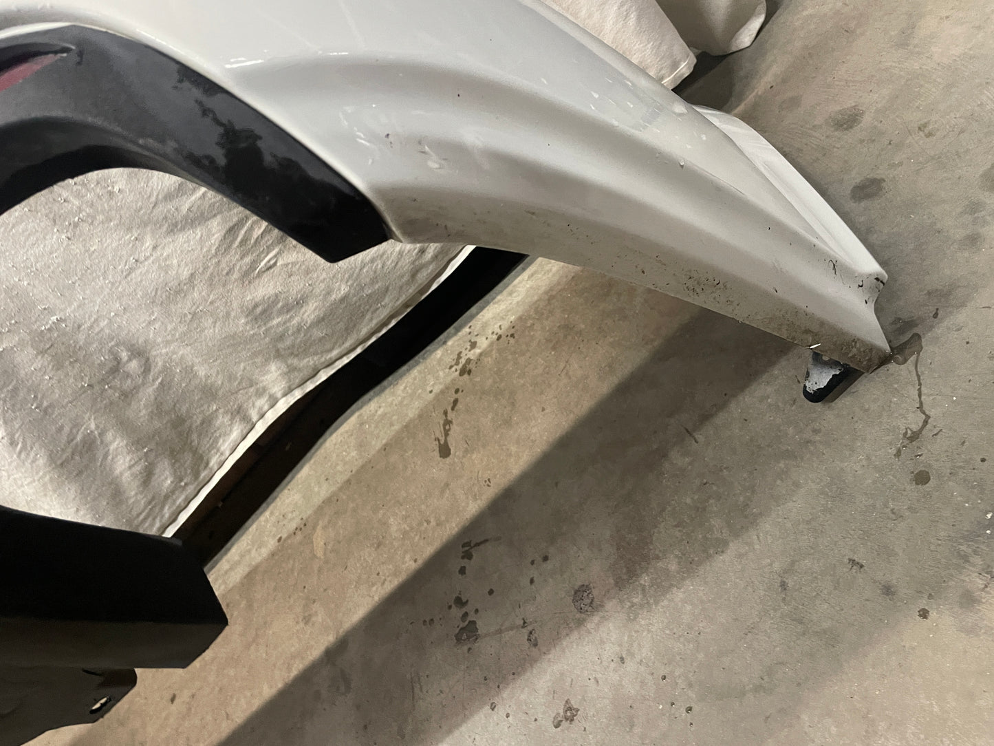 2008 Pontiac G8 Base Rear Bumper Cover Fascia White OEM - Day's Parts Yard
