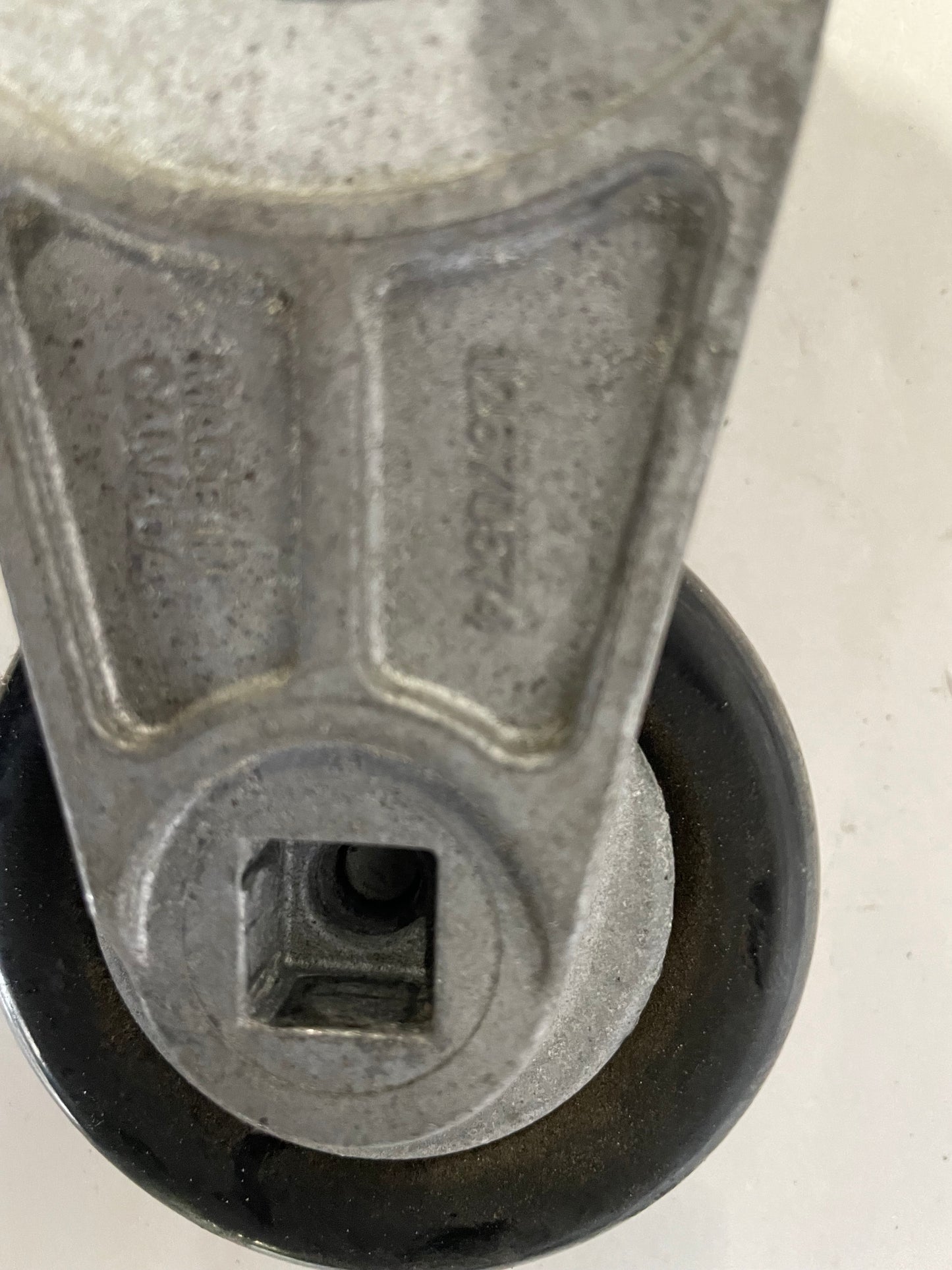 2018 Chevy Suburban LT Belt Tensioner w/ Hardware OEM - Day's Parts Yard