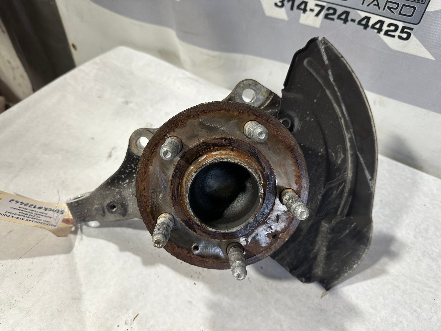 2017 Cadillac ATS-V Coupe Front LH Driver Spindle Knuckle Hub OEM - Day's Parts Yard
