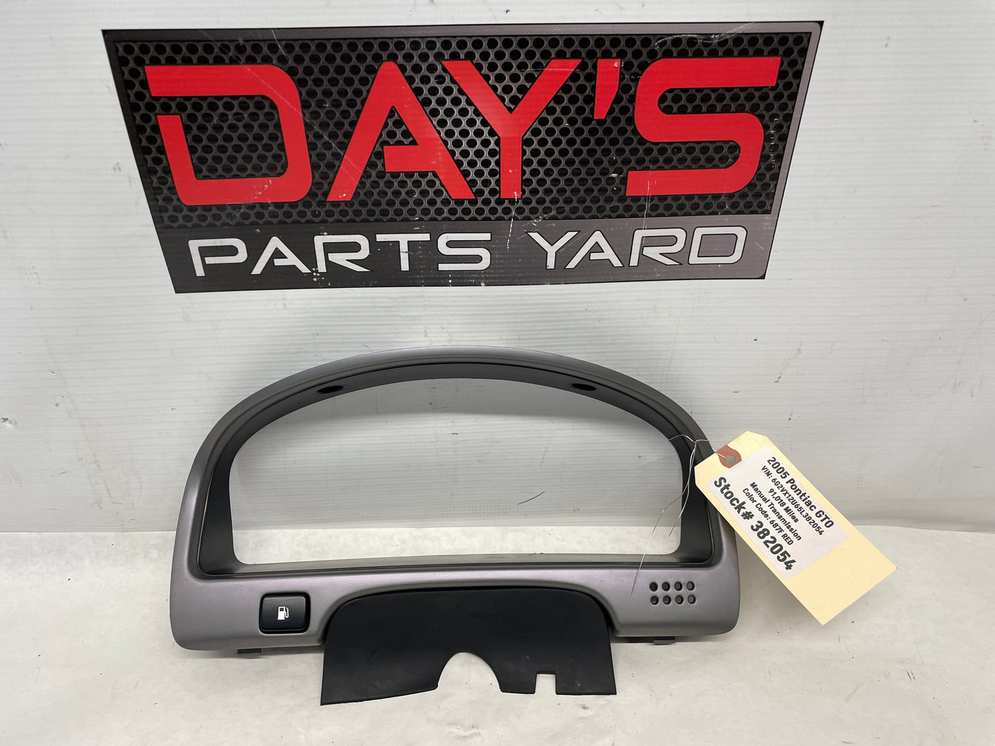 2005 Pontiac GTO Speedometer Gauge Cluster Bezel Trim OEM - Day's Parts Yard