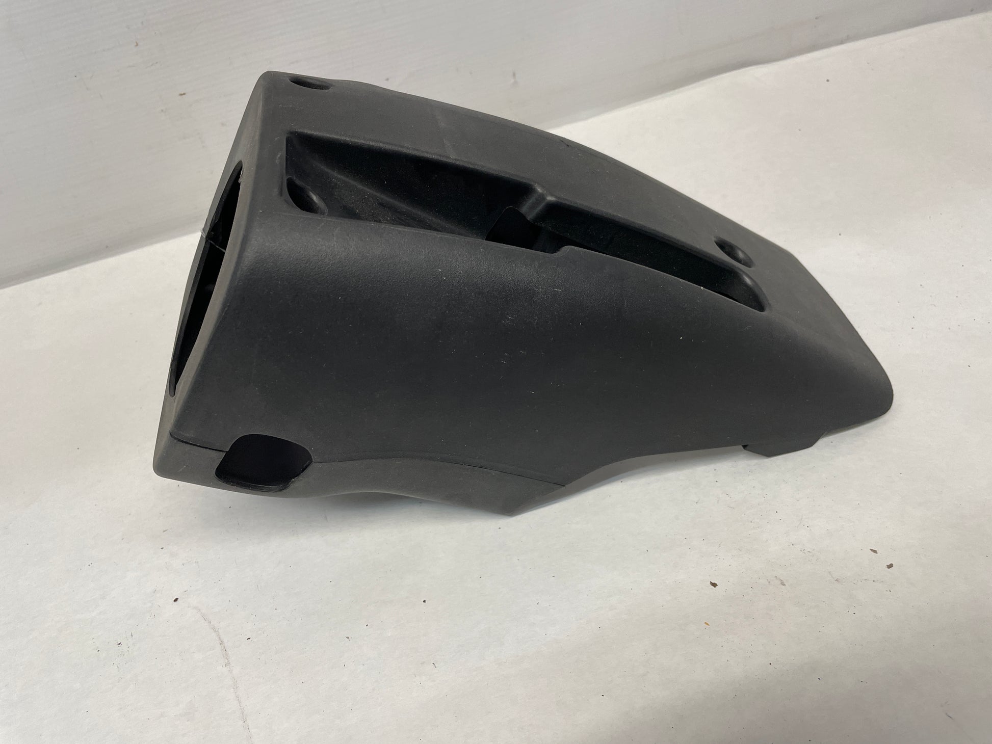 2009 Pontiac G8 Steering Column Calm Shell Shroud Cover Trim OEM - Day's Parts Yard